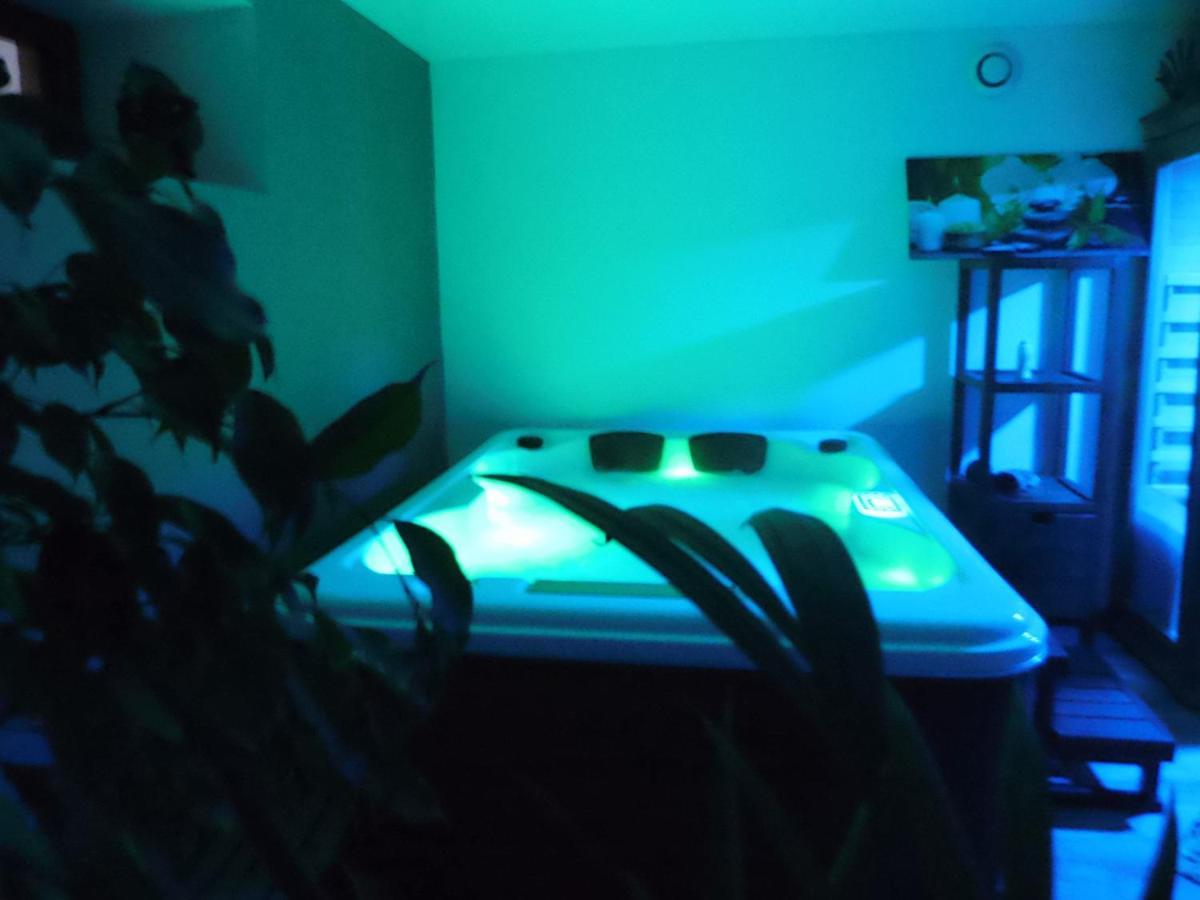 Les Bois D'Ormes Apartment Bessey-en-Chaume Luaran gambar